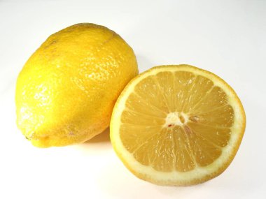 Meyer Lemons: Doğal ve Tatlı Mutfak Yaratıcıları İçin Taze Citrus Malzemeleri