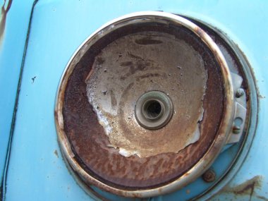 Paslı Vintage Araba Farları Soketi Detayları
