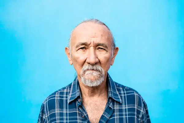 Portrait Senior Man Looking Camera Elderly People Lifestyle Concept — Stock Photo, Image