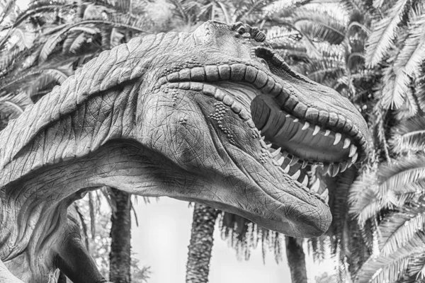 ローマ 2021年11月21日 ローマの植物園内で開催された展覧会 恐竜の帝国 で紹介された恐竜 ストックフォト