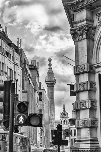 伦敦大火的标志性地标纪念碑 — 图库照片