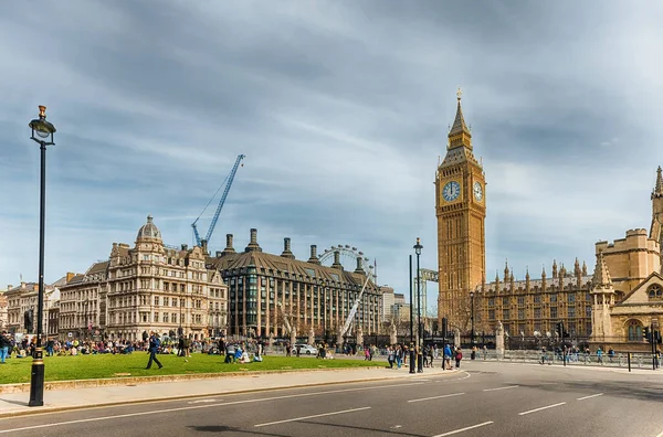 Londres Abril 2022 Parliament Square Emblemático Monumento Distrito Westminster Londres — Foto de Stock
