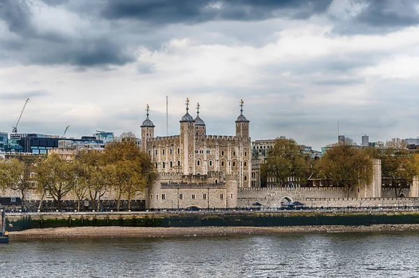 Scénický Pohled Londýnskou Tower London Ikonický Královský Palác Pevnost Anglii — Stock fotografie