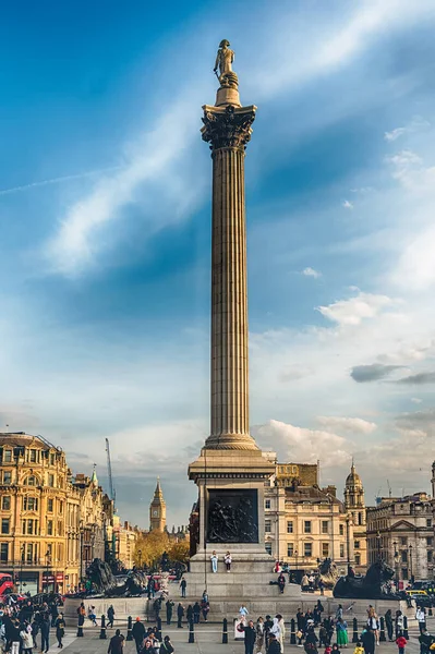 2022年4月11日 纳尔逊柱 英国伦敦特拉法加广场的标志性纪念碑 — 图库照片