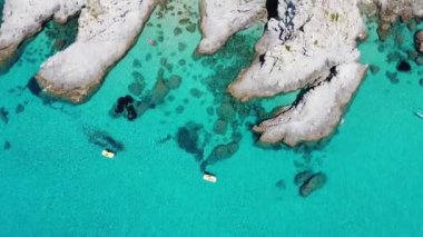 İtalya 'nın başkenti Tyrhenian Denizi' ndeki Capo Vaticano 'nun güzel doğal manzarası.