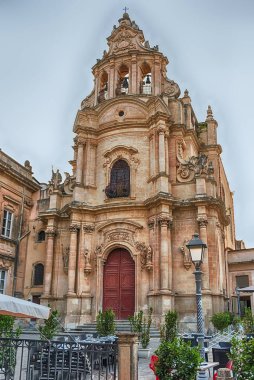 San Giuseppe Kilisesi cephesi, Ibla, Ragusa, Sicilya, İtalya 'nın Barok ilçesinde.