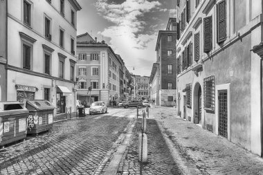 ROME - 15 Mayıs 2019 'da Laterano, Roma, İtalya' daki Via San Giovanni 'nin sonundaki Colosseum' un görüntüsü