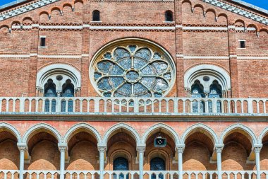 Cephe Saint Anthony Bazilikası, ikonik simgesel yapı ve gezi Padua, İtalya