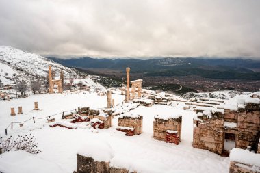 Welcome to Sagalassos. Isparta, Turkey.To visit the sprawling ruins of Sagalassos, high amid the jagged peaks of Akdag, is to approach myth: the ancient ruined city set in stark. Sagalassos Ancient City. clipart