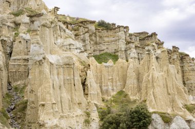 Kula Peri Bacaları, Kula Geopark Manisa, Türkiye 'de. Kuladoccia (Kuladokya) olarak da bilinen Kula Volkanik Geopark).