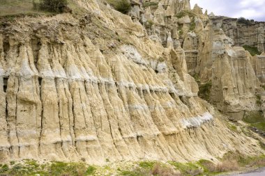 Kula Peri Bacaları, Kula Geopark Manisa, Türkiye 'de. Kuladoccia (Kuladokya) olarak da bilinen Kula Volkanik Geopark).