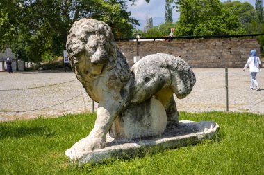 Afrodizyalıların Afrodit 'i (Afrodisias), yerel bir Anadolu, antik doğurganlık tanrıçasıyla aşk ve güzellik tanrıçası Helenik Afrodit' in özelliklerini birleştirmiştir. Geyre, Karacasu Aydın 