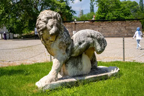 Afrodizyalıların Afrodit 'i (Afrodisias), yerel bir Anadolu, antik doğurganlık tanrıçasıyla aşk ve güzellik tanrıçası Helenik Afrodit' in özelliklerini birleştirmiştir. Geyre, Karacasu Aydın 
