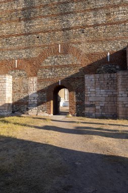 .Sardis 'teki Artemis Tapınağı. Salihli, Manisa - TURKEY.Tapınak, dünyanın dördüncü büyük İyonik tapınağı, önemli ölçüde batı yamaçlarında yer almaktadır. Sardes Sinagogu