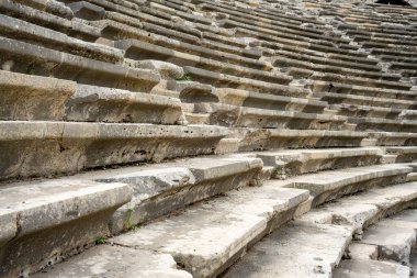 Antik Kenar Kenti. İskele. Yarımada. Hindi. Manavgat. Antalya. Türkiye 'nin en büyük amfitiyatrosu. Antik şehrin ana caddesi. Akdeniz. 