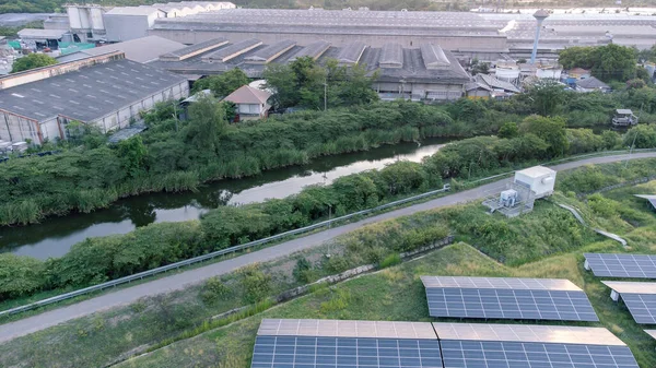 Zonnecellen Kweken Naast Rivieren Fabrieken Industriegebied Groene Wereld Concept Met — Stockfoto