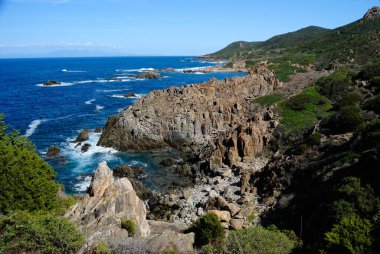 Cala Sarrain ve Cala Faa arasındaki kıyı