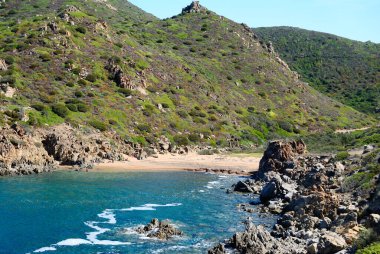 Cala Faa sahili ve sahili manzarası