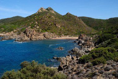 Cala Faa sahili ve sahili manzarası