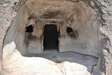 S. Andria Priu 'nun mezarlığı.