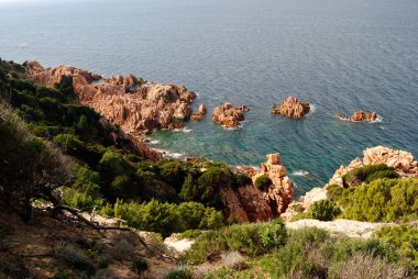 Costa Paradiso sahili manzarası