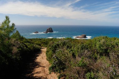 Corona Niedda kıyısında