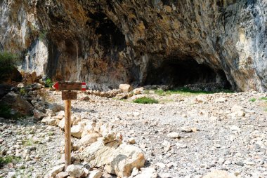 Bilighinzos 'un eski koyun ağılı.