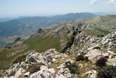 Montalbo dağlarının manzarası