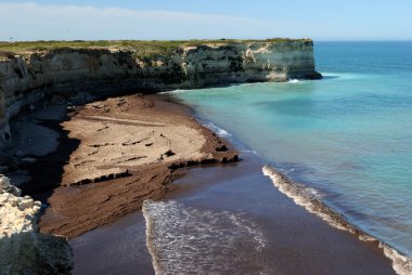 Cabras 'taki Su Tingiosu kayalıkları.