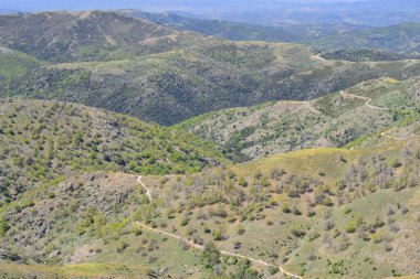 Gennargentu dağlarındaki Punta La Marmora yolundan panoramik manzara