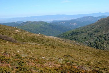 Gennargentu dağlarındaki Punta La Marmora yolundan panoramik manzara