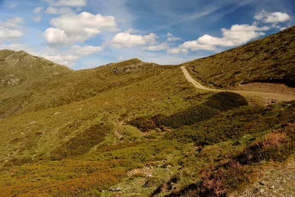 Gennargentu dağlarındaki Punta La Marmora yolundan panoramik manzara