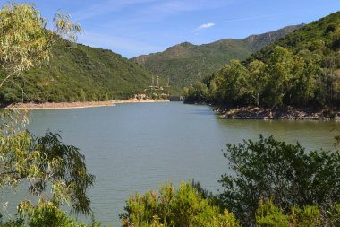 Coghinas Gölü manzarası