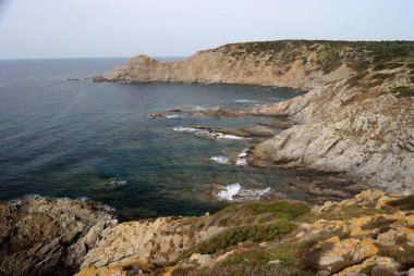 Coscia di Donna yakınlarındaki Stintino kıyısında.