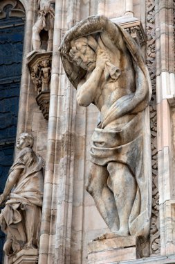 Milan Katedrali 'nin detayları, Milano, İtalya ve Avrupa' nın merkezindeki antik katedral kilisesi.