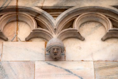 Milan Katedrali 'nin detayları, Milano, İtalya ve Avrupa' nın merkezindeki antik katedral kilisesi.