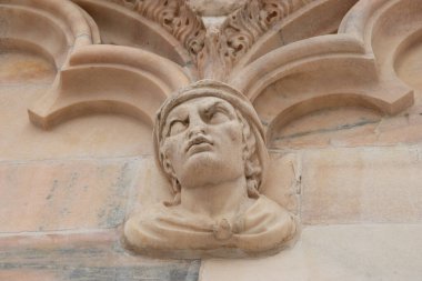 Milan Katedrali 'nin detayları, Milano, İtalya ve Avrupa' nın merkezindeki antik katedral kilisesi.