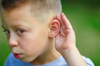 Parktaki çocuk duyguları kavramı.