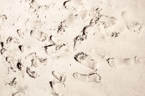 Schöne Spuren Mit Füßen Auf Meer Natur Hintergrund — Stockfoto