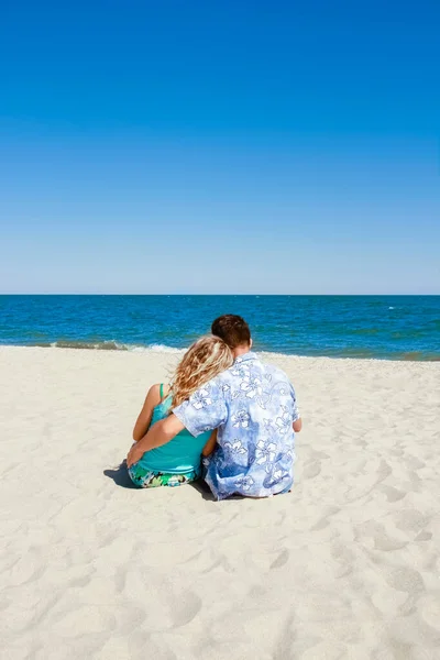 Glückliches Schönes Paar Meer Sommer Der Natur — Stockfoto