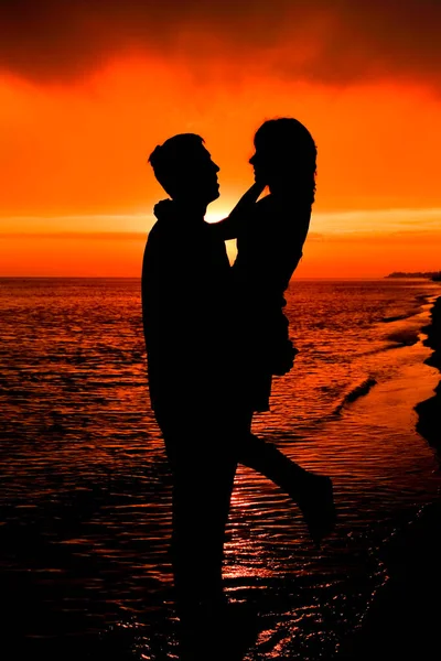 Silhouette Happy Couple Sunrise Summer Nature — Stock Photo, Image