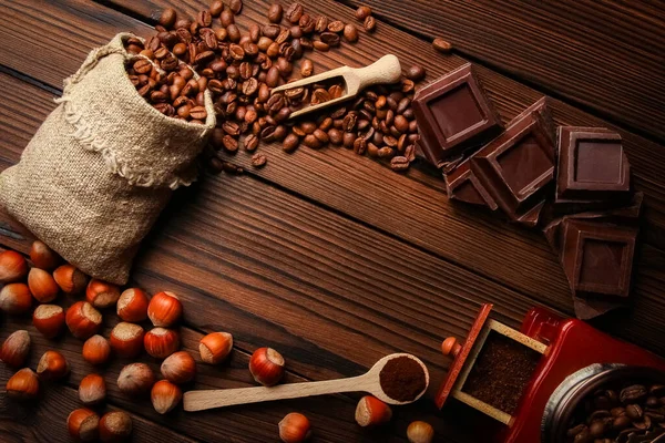 Kaffekvarn Och Kaffe Bakgrund — Stockfoto