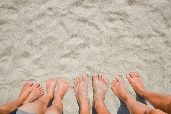 Füße Sand Glücklicher Menschen Meer Auf Naturreise — Stockfoto
