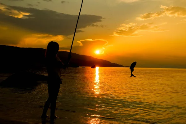 Щаслива Дитяча Риболовля Морському Силуеті — стокове фото