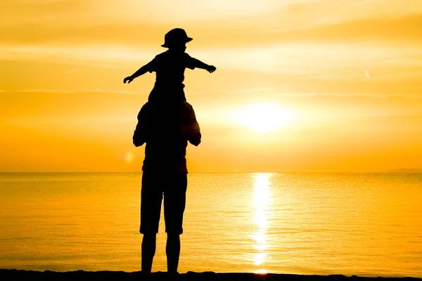 Happy Parent Child Sea Nature Trip Silhouette — Stock Photo, Image