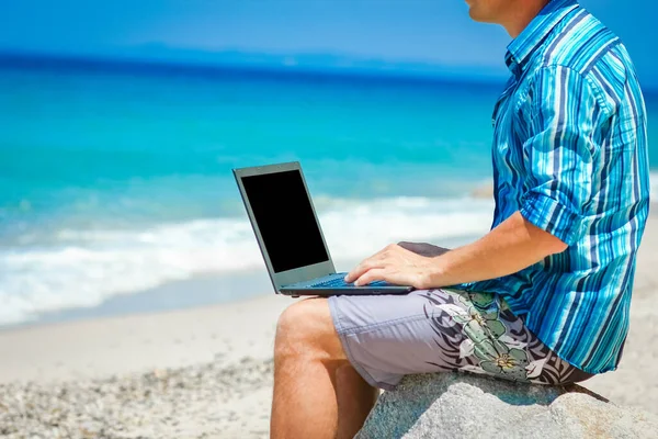 Happy Man Guy Laptop Seashore Weekend Travel —  Fotos de Stock