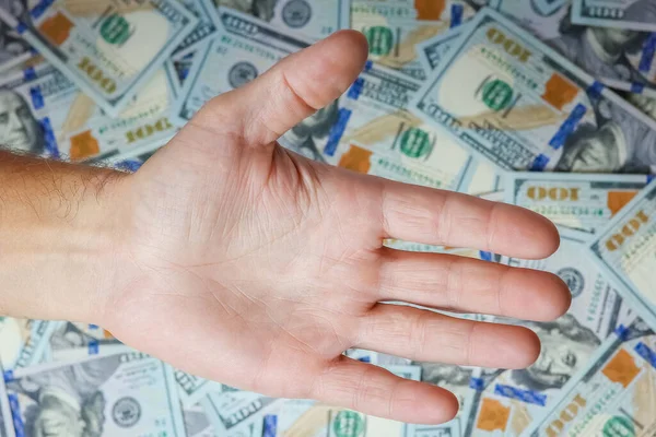 Bankadaki Banknotları Kavramının Arka Planında Dolar Olan Eller — Stok fotoğraf