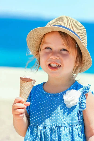 Enfant Heureux Avec Crème Glacée Bord Mer Week End Voyage — Photo