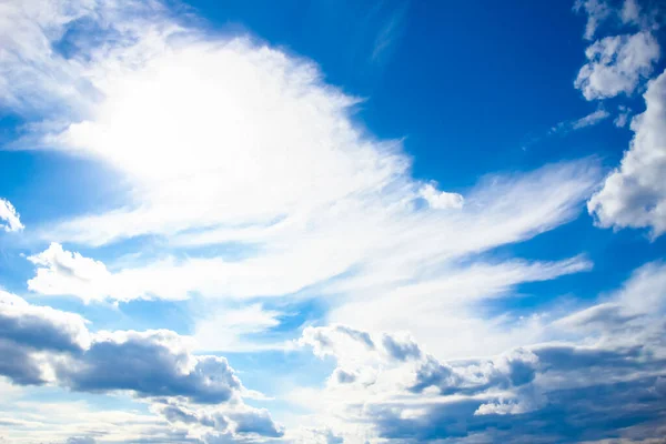 Temiz Hava Atmosferinde Güzel Gökyüzü Bulutları — Stok fotoğraf