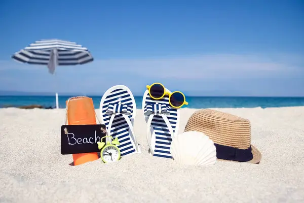 Beach Summer Holiday Banner Background Flip Flops Hat Board Ball — Stock Photo, Image